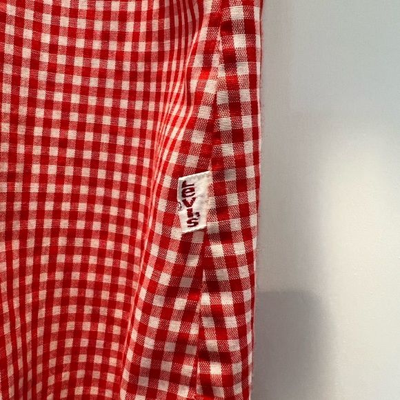 True vintage Levi’s women’s red gingham button up short sleeved top - Picture 5 of 11